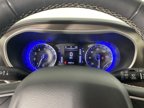 Used 2023 Chrysler Voyager LX FWD image 21