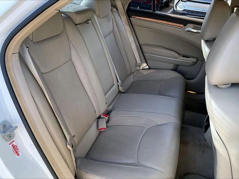 Used 2013 Chrysler 300 C image 19