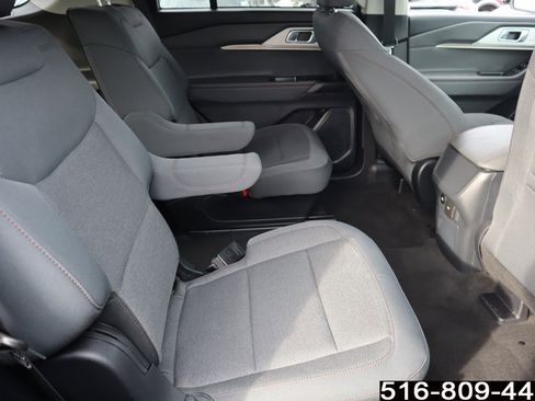 Used 2025 Ford Explorer Active image 23