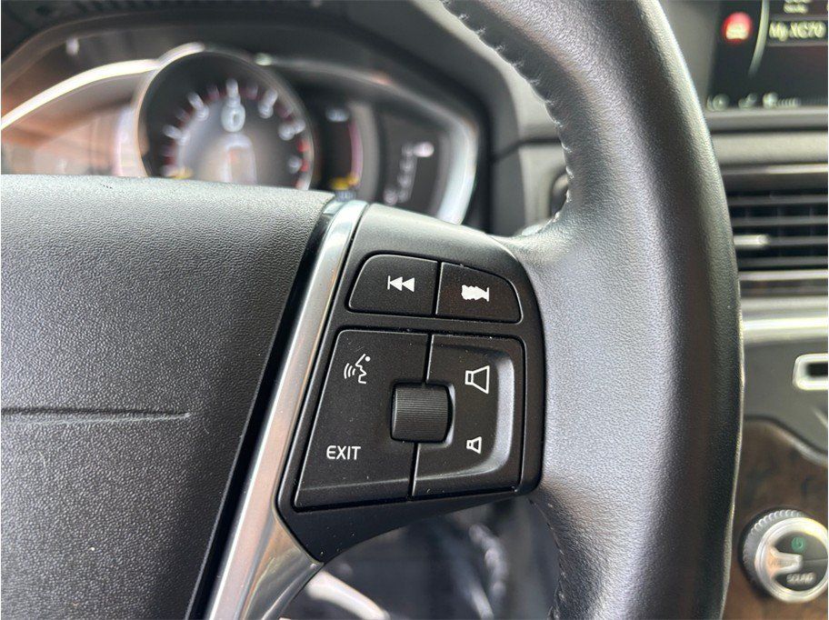 Used 2016 Volvo XC70 T5 Platinum AWD/4WD image 24