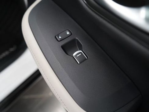 Used 2025 Honda HR-V EX-L image 62