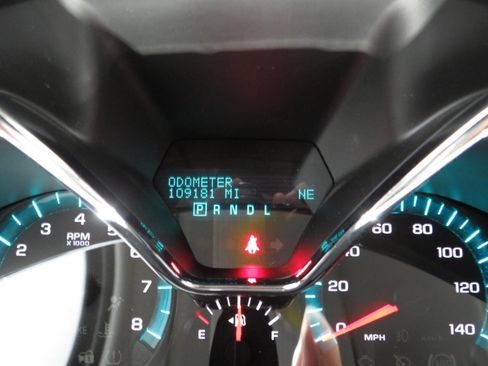Used 2014 Chevrolet Traverse LT FWD image 19