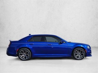 Used 2018 Chrysler 300 S w/ 300S Premium Group RWD video 4