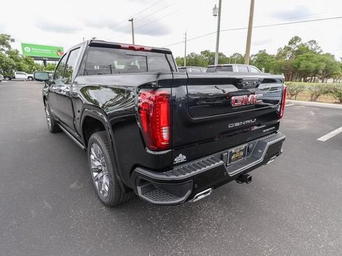 New 2026 GMC Sierra 1500 Denali w/ Denali Reserve Package AWD/4WD image 7