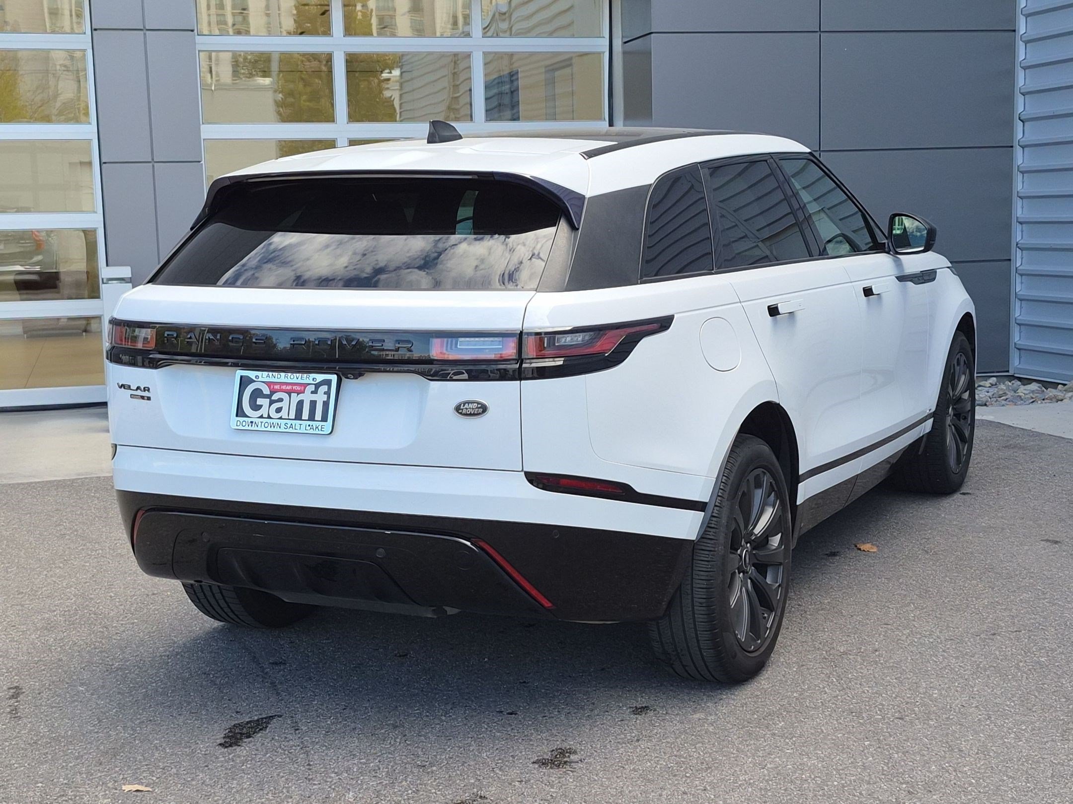 Used 2020 Land Rover Range Rover Velar R-Dynamic S AWD/4WD image 7