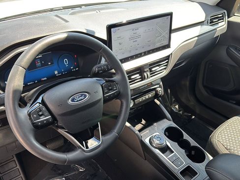 Used 2023 Ford Escape Active w/ Tech Pack #2 AWD/4WD image 13