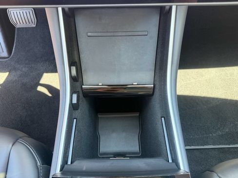 Used 2018 Tesla Model 3 Long Range RWD image 28