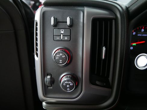 Used 2015 GMC Sierra 1500 SLT w/ All-Terrain Package AWD/4WD image 26