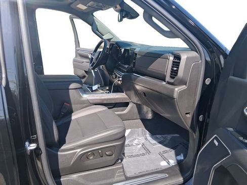 Used 2025 Chevrolet Silverado 2500 LTZ w/ Trail Boss Package AWD/4WD image 17