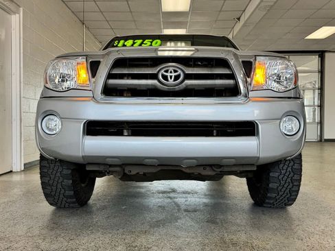 Used 2010 Toyota Tacoma 4x4 Double Cab image 4