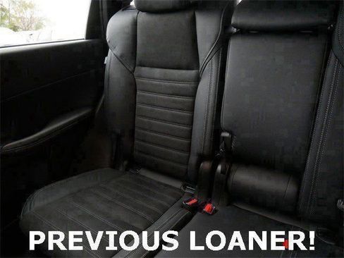 Used 2025 Mitsubishi Outlander SE image 13