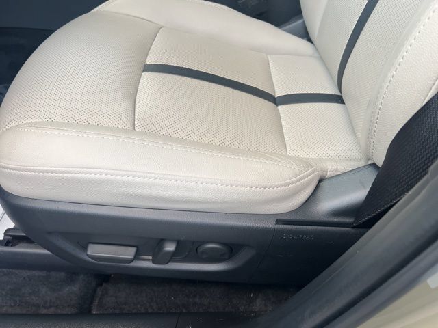Used 2025 MAZDA CX-70 Plug-In Hybrid w/ Premium Pkg AWD/4WD image 28