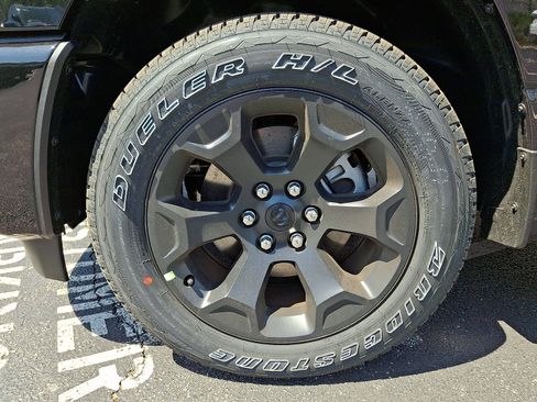 New 2026 RAM 1500 Express AWD/4WD image 5