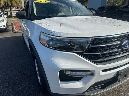 Used 2020 Ford Explorer XLT w/ Equipment Group 202A image 13