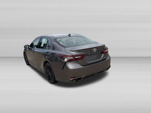 Used 2024 Toyota Camry XSE FWD image 6