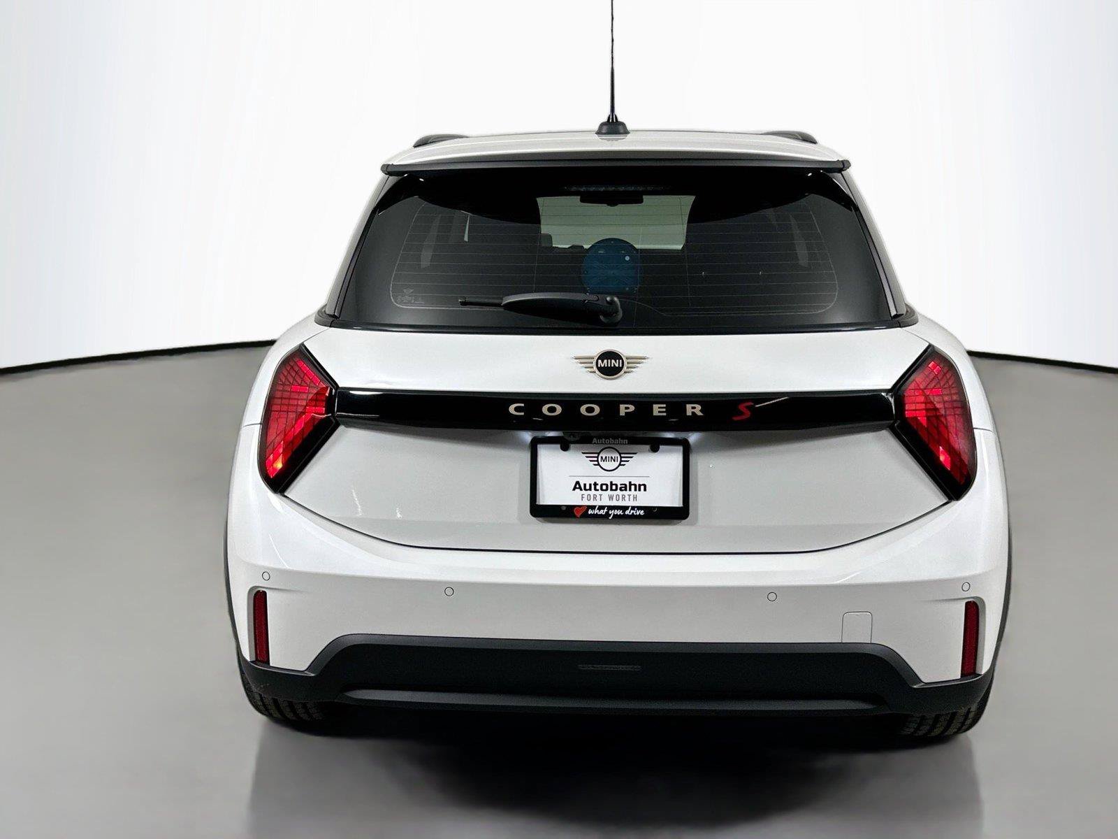 Used 2025 MINI Cooper S FWD image 5
