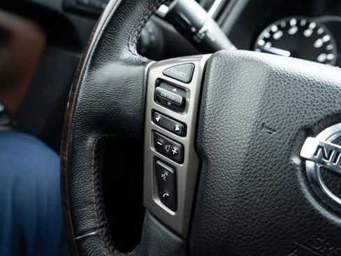 Used 2020 Nissan Titan Platinum Reserve w/ Moonroof Package image 20