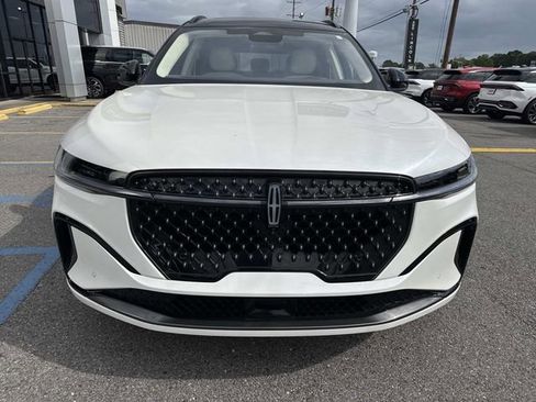 New 2026 Lincoln Nautilus Black Label w/ Jet Appearance Package AWD/4WD image 2