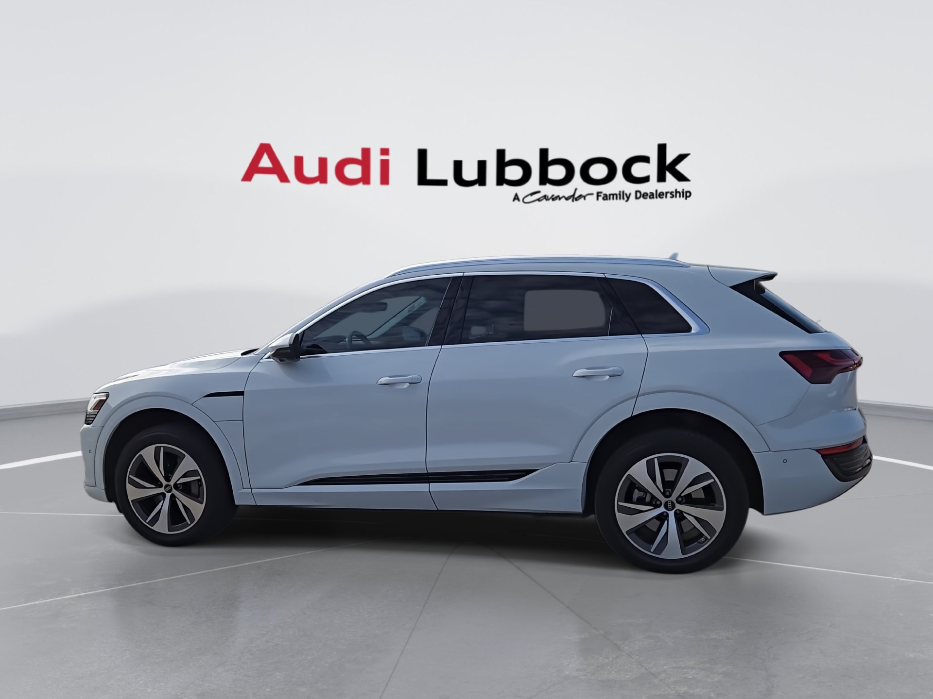 Used 2024 Audi Q8 e-tron Premium Plus AWD/4WD image 6
