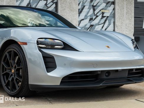 Used 2023 Porsche Taycan GTS w/ Premium Package (P6U) AWD/4WD image 2