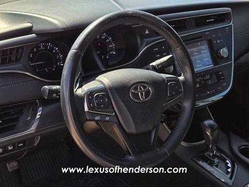 Used 2016 Toyota Avalon XLE Premium FWD image 22