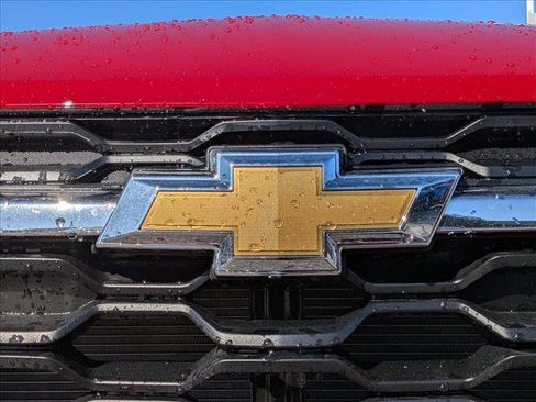 New 2026 Chevrolet Trax LT w/ Driver Confidence Package image 17