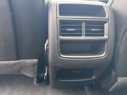 Used 2022 Cadillac XT5 Premium Luxury image 28