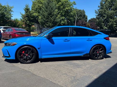 Used 2023 Honda Civic Type R image 10