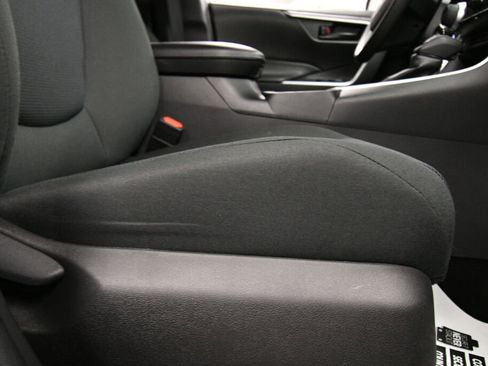 Certified 2024 Toyota RAV4 LE image 25