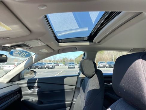 Certified 2025 Honda Accord SE image 29