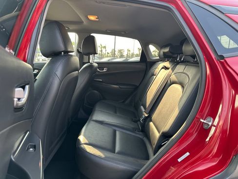 Used 2022 Hyundai Kona Limited FWD image 12