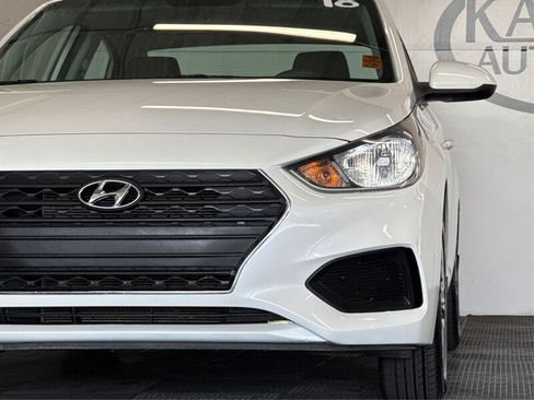 Used 2018 Hyundai Accent SE FWD image 17