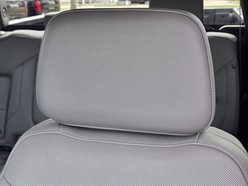 Used 2023 GMC Sierra 1500 SLT w/ SLT Premium Package image 23