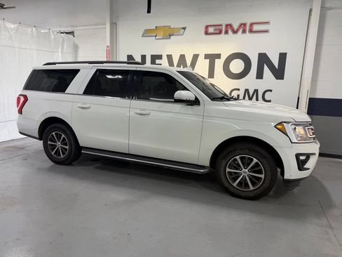 Used 2021 Ford Expedition Max XLT RWD image 2