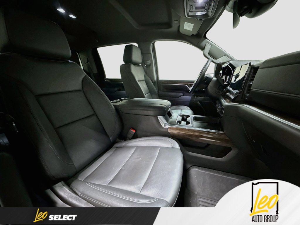 Used 2025 Chevrolet Silverado 2500 LT w/ Trail Boss Package AWD/4WD image 32