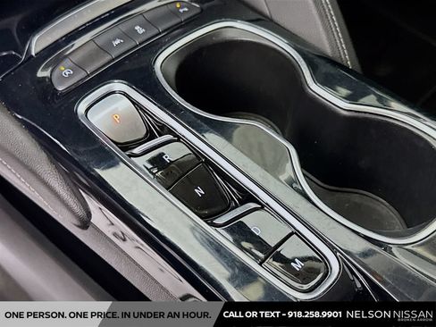 Used 2021 Buick Envision Essence FWD image 16