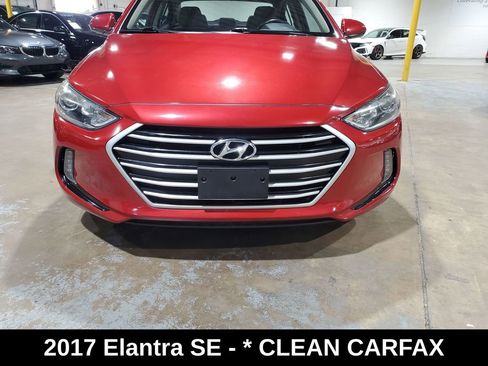 Used 2017 Hyundai Elantra SE w/ SE A/T Tech Package 03 FWD image 2