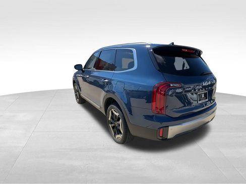 New 2025 Kia Telluride S image 7