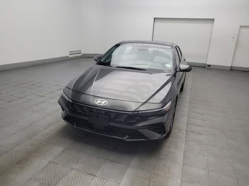 Used 2025 Hyundai Elantra SEL FWD image 15