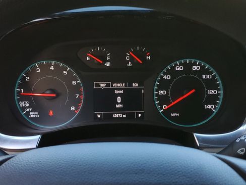 Used 2023 Chevrolet Traverse LS FWD image 23