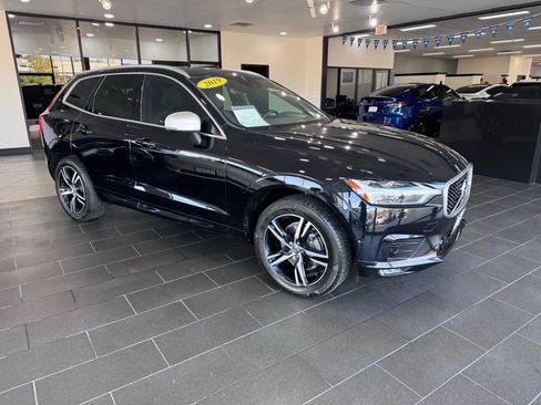 Used 2019 Volvo XC60 T5 R-Design w/ Protection Package Premier image 6