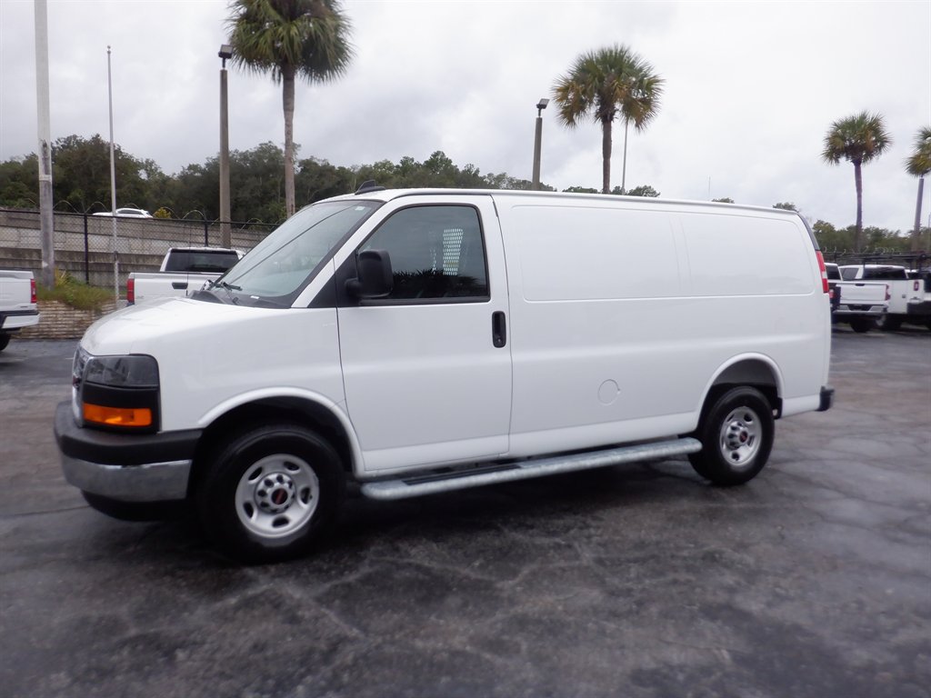Used 2025 GMC Savana 2500 w/ Driver Convenience Package RWD image 2
