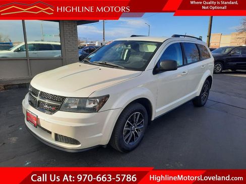 Used 2018 Dodge Journey SE w/ Connectivity Group image 1