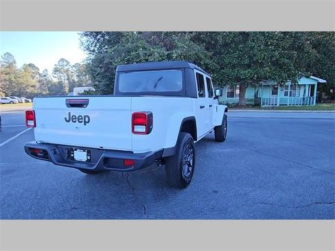New 2026 Jeep Gladiator Sport image 32