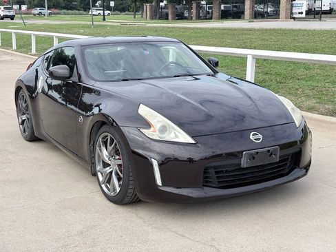Used 2014 Nissan 370Z Touring w/ Sport Package RWD image 1