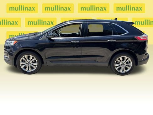 Used 2020 Ford Edge Titanium w/ Equipment Group 301A FWD image 11
