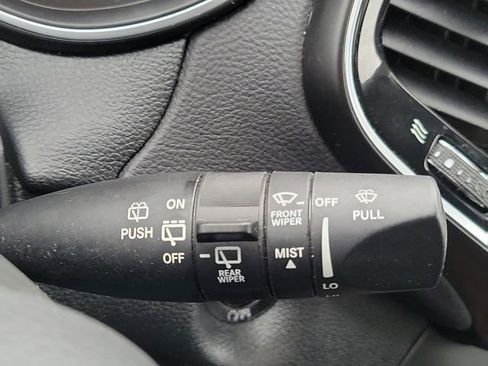 Certified 2021 Jeep Cherokee Limited w/ Elite Package image 17