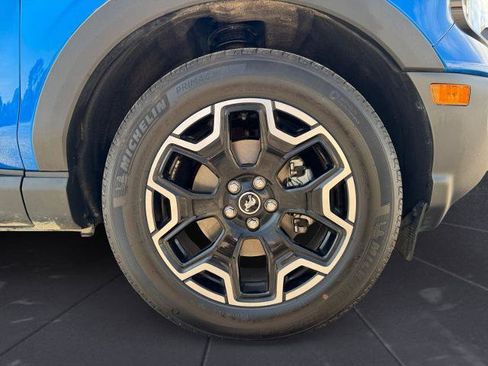 Certified 2025 Ford Bronco Sport Outer Banks w/ Outer Banks Tech Package+ AWD/4WD image 14