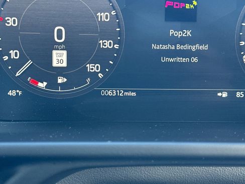 Used 2025 Land Rover Defender 130 S image 36