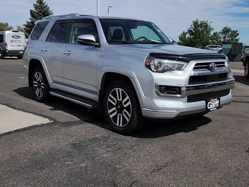 Used 2024 Toyota 4Runner Limited AWD/4WD image 4